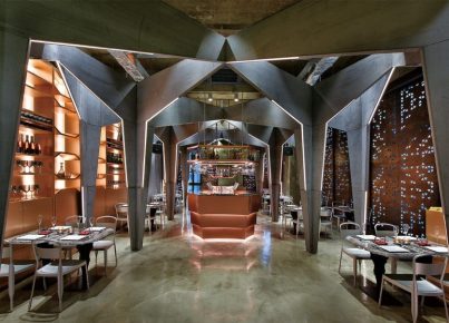 Futuristic-Restaurant-Design-Castello-4-by-Michael-Liu-3