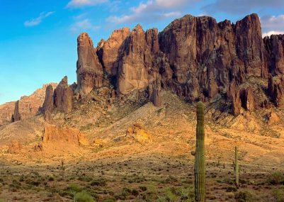 Superstition_Mountains